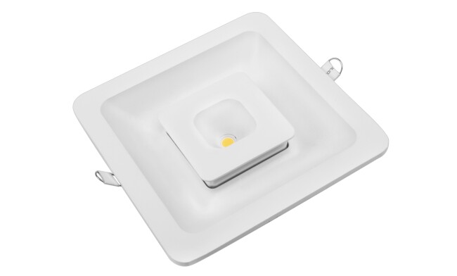 華輝照明專業(yè)生產(chǎn)LED筒燈，COB筒燈，全國行業(yè)領(lǐng)先，服務(wù)過全國各類工程達2000家。